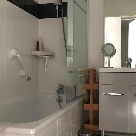 Familial Pres De La Avec Parking Et Balcon Verdoyant - Fr-1-482-49 Apartment Fort-Mahon-Plage